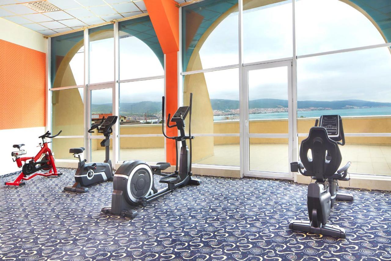 Planeta Hotel & Aquapark Free Beach Access Pantai Sunny Luaran gambar The gym