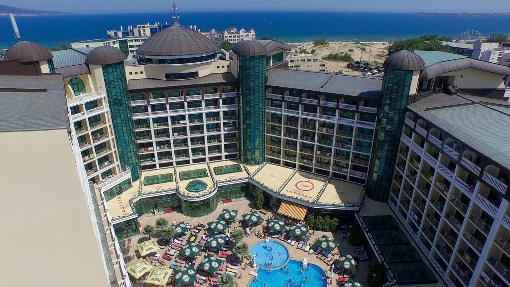 Planeta Hotel & Aquapark Free Beach Access Pantai Sunny Luaran gambar Royal Holiday Palace