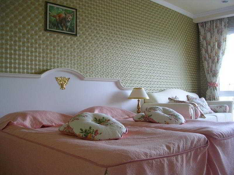 Planeta Hotel & Aquapark Free Beach Access Pantai Sunny Luaran gambar A bedroom at the hotel